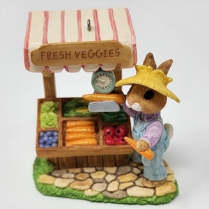 Hallmark 1997 Collector's Edition Farmer's Market Tender Touches Bunny Ornament‎